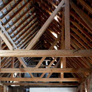 wooden-construction-4813315 1280